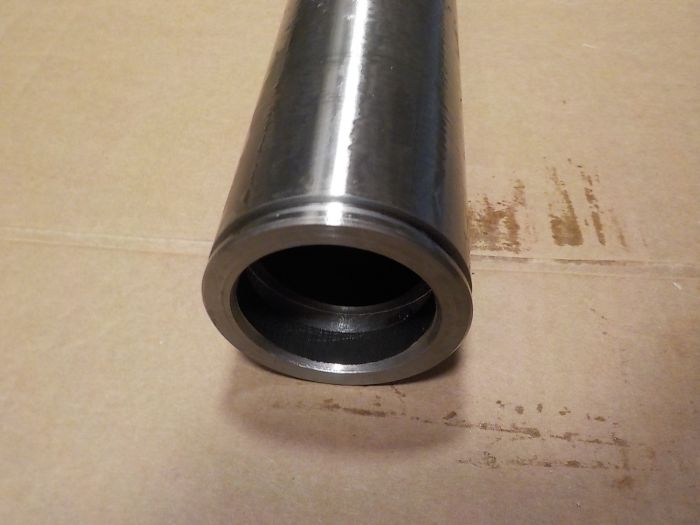 Středový čep dutý