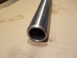 Středový čep dutý