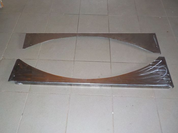 Levý a pravý boční plech kabiny