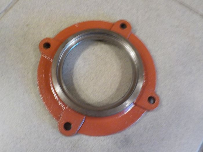 Přední víko portálu 