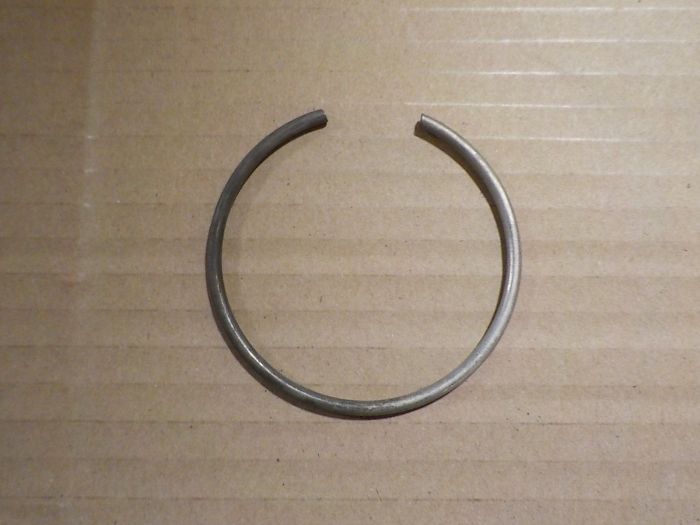 Pojistný kroužek průměr 65 