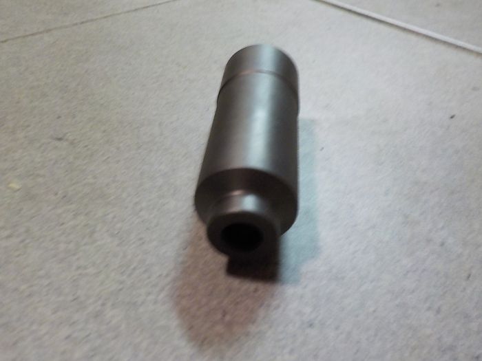 Pouzdro držáku vstřikovače 