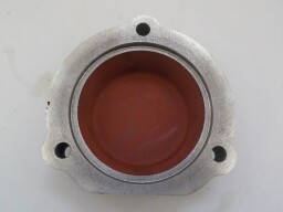 Víko reduktoru přední hnací nápravy