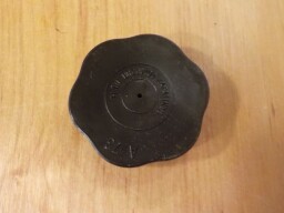 Víčko nádržky brzdové kapaliny kompletní 