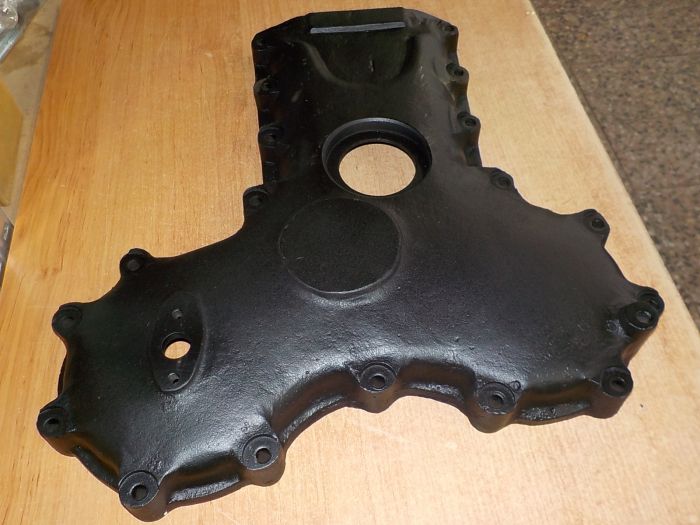 Přední víko motoru