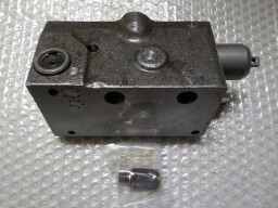 Rozvaděč hydrauliky Z4011-Z5711 