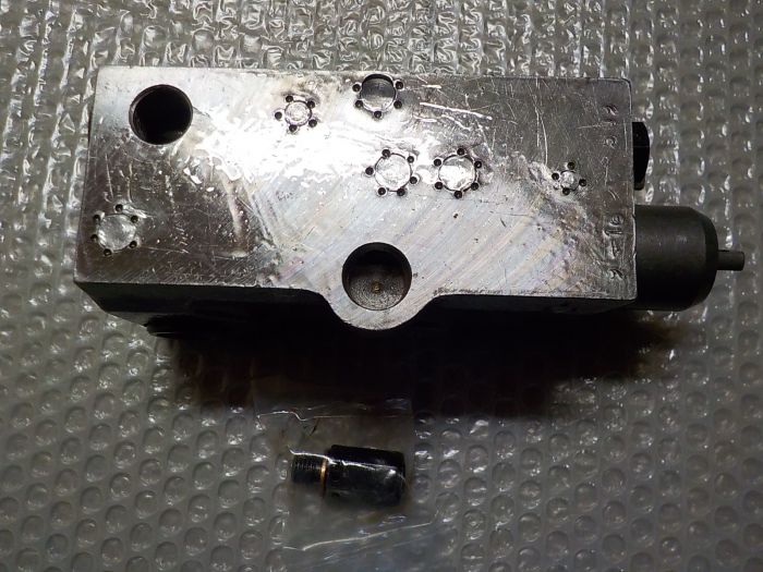 Rozvaděč hydrauliky Z4011-Z5711 