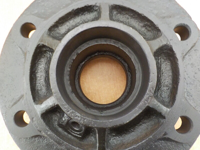 Náboj předního kola