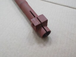 Svěrná část spojovací trubky mezi koly