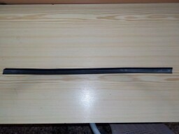 Boční těsnění rámu zadního středního horního okna Z4611-6945