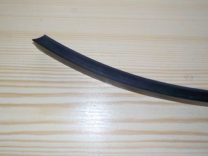 Boční těsnění rámu zadního středního horního okna Z4611-6945