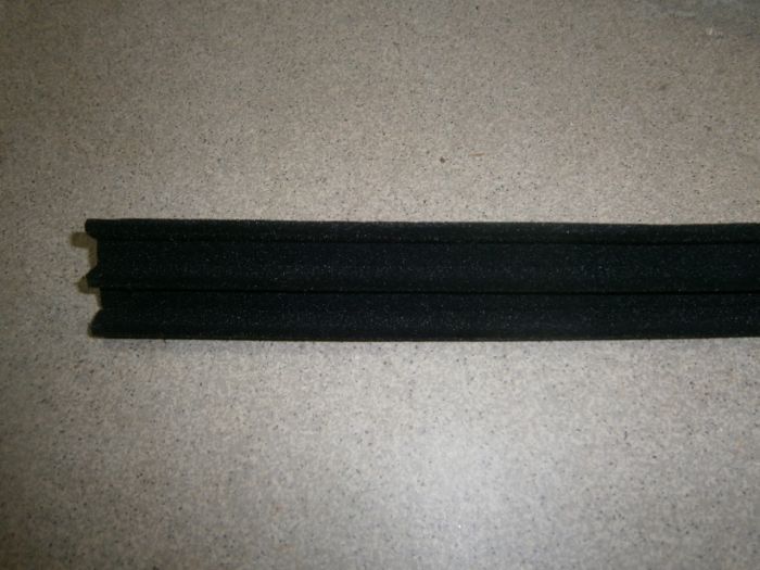 Těsnění posuvného okna kabiny - sametka