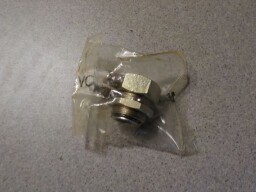 Přidavač paliva - závit M20 