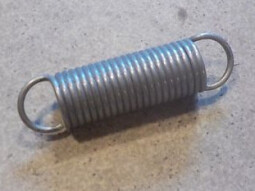 Pružina vypínací objímky