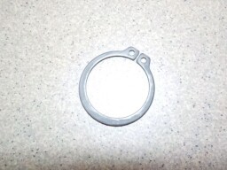 Pojistný kroužek 25 mm vnější