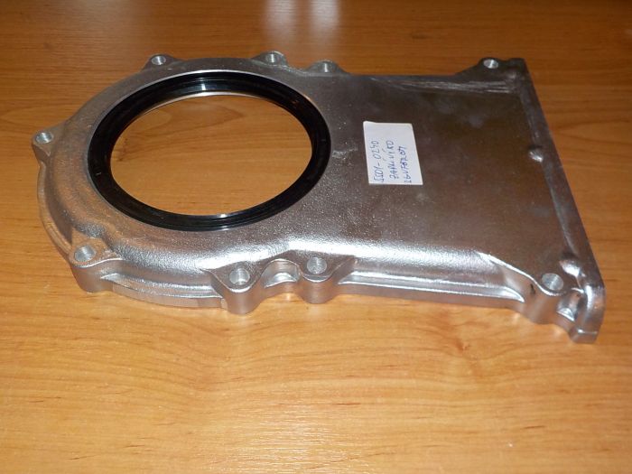 Zadní víko motoru s guferem