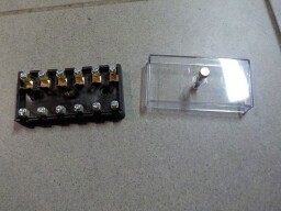 Pojistková skříňka 6 pólová - 90x45x26 mm