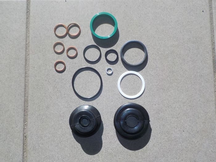 Sada těsnění válce posilovače řízení