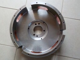 Setrvačník s věncem