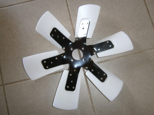 Větrák chladiče - vrtule