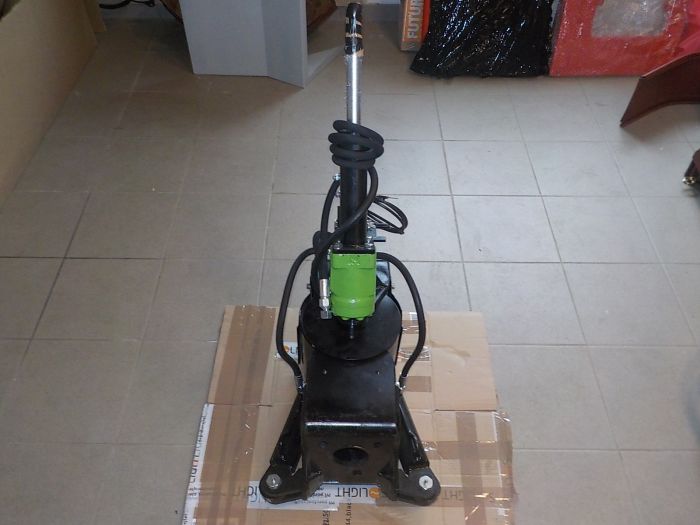 Hydraulické řízení dvoupísté pro jednoválcový motor