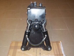 Hydraulické řízení dvoupísté pro jednoválcový motor