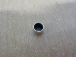 Pouzdro nosiče a závaží regulátoru