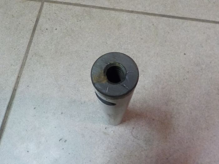 Čep kola zpětného chodu Z4011 - český 