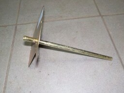 Boční víčko s trubkou 