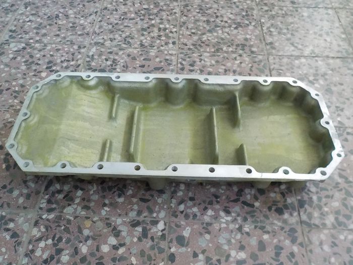 Spodní víko motoru AL 4. válec