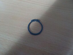 Pojistný kroužek vnější 35 mm
