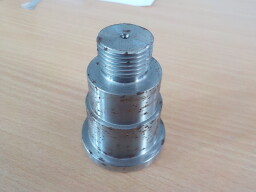 Středový spojovací čep