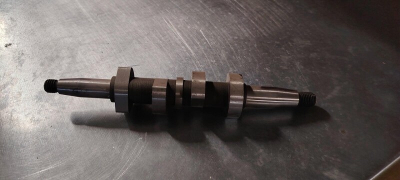 Dutý vačkový hřídel