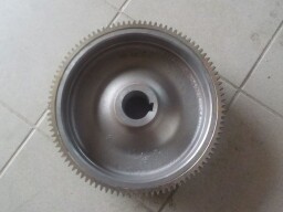 Setrvačník s věncem