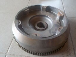 Setrvačník s věncem