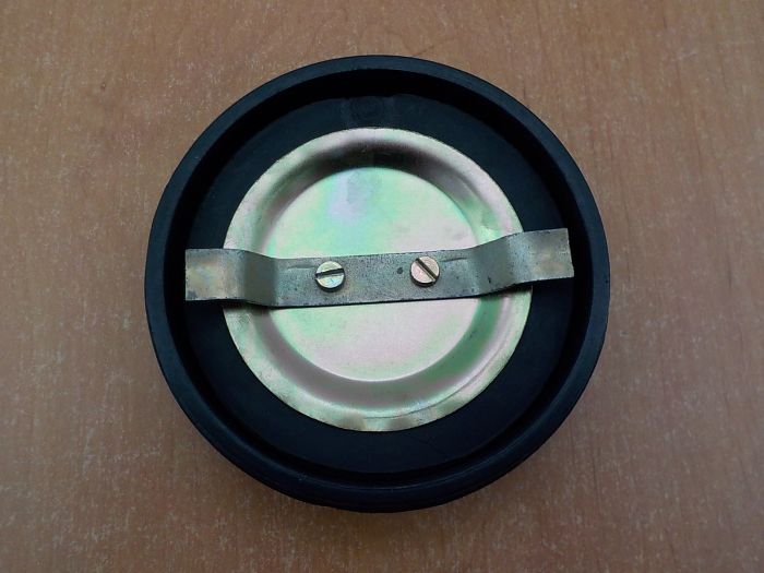 Uzávěr nádrže úplný