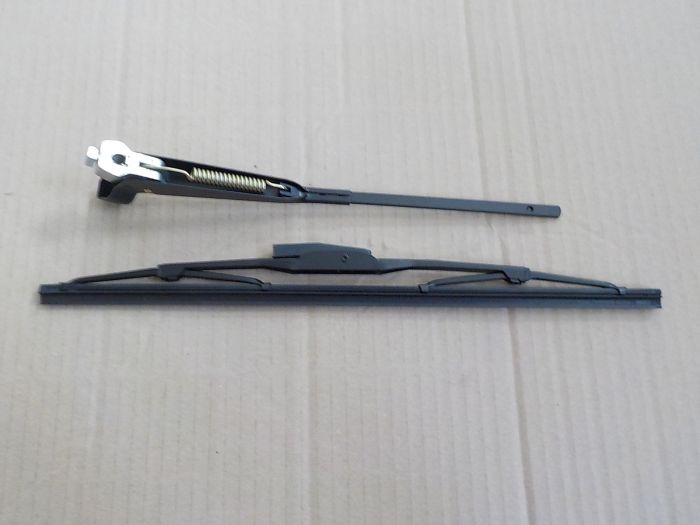 Stěrač s raménkem