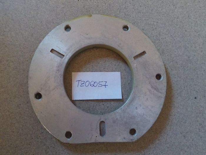 Víko motorové skříně