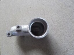 Nalévací hrdlo oleje