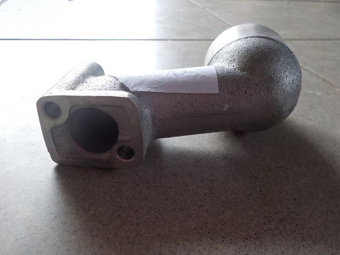 Nalévací hrdlo oleje