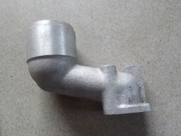 Nalévací hrdlo oleje