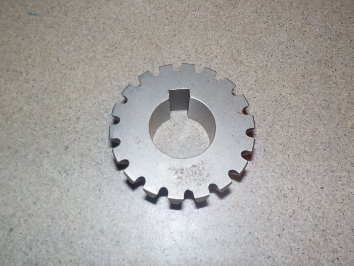 Pastorek hřídele řízení 18 zubů