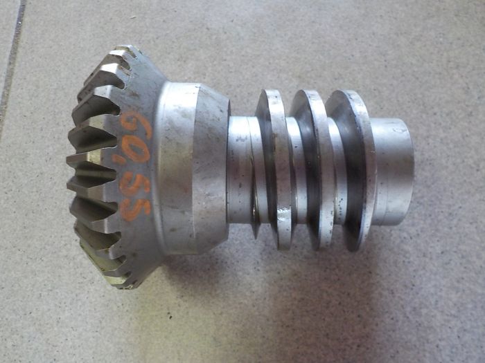 Kuželové kolo řízení se šnekem 28 zubů