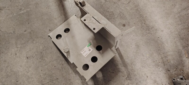 Nosník nádrží (svař. sestava)