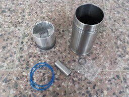 Sada vloženého válce pr. 102/4x kroužek - průměr komůrky 46,5 mm - kvalitní německá značka Kolben - Schmidt