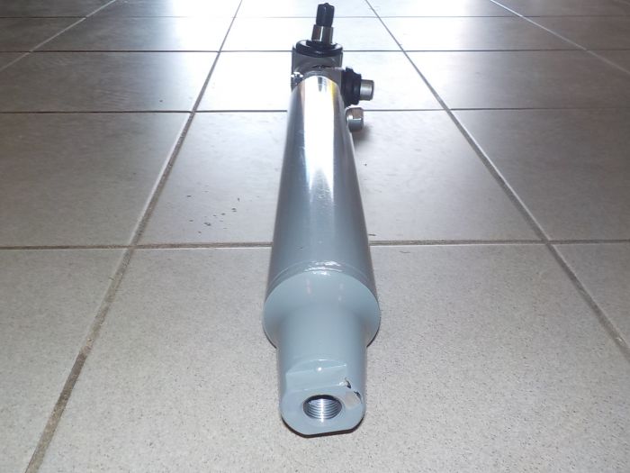 Kompletní válec posilovače řízení český