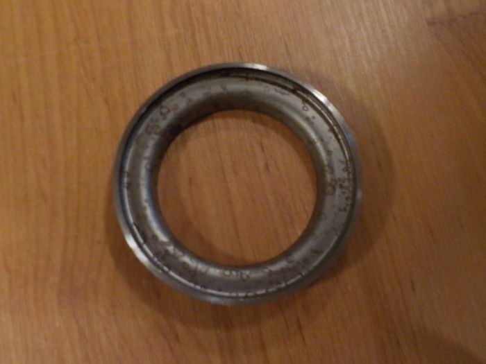 Pojistná vložka hřídele kola