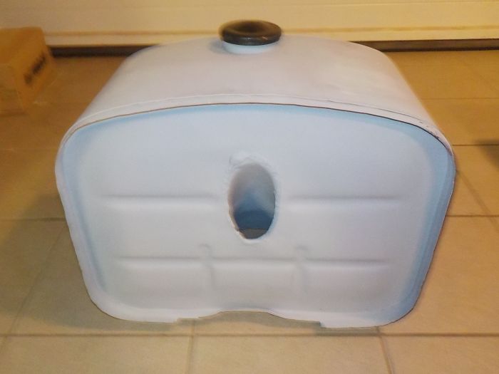 Palivová nádrž bez nalévacího uzávěru