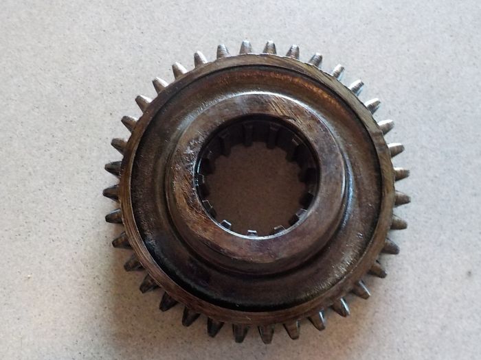 Přesuvné kolo 1. a zpětné rychlosti Z4911 - 36 zubů -  české 