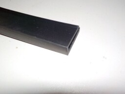 Těsnění zadních bočních a pravého bočního skla - metráž